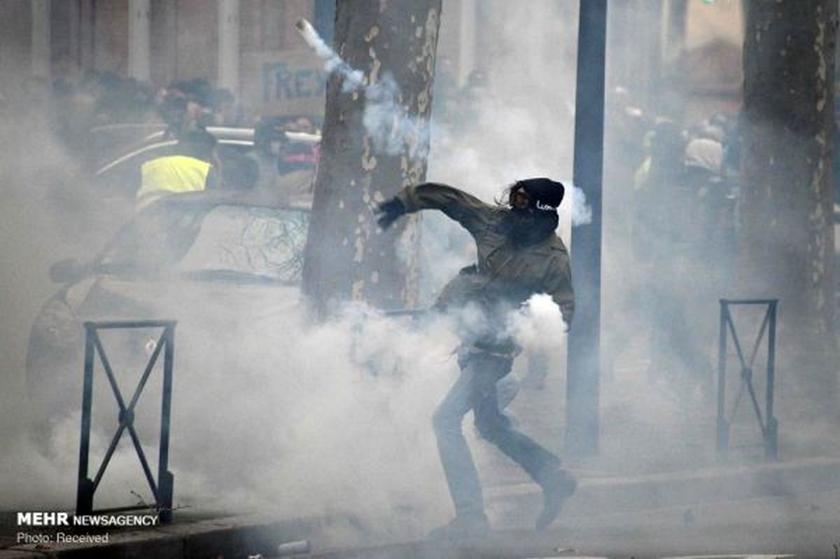 ادامه اعتراضات جلیقه زردها در فرانسه+ عکس