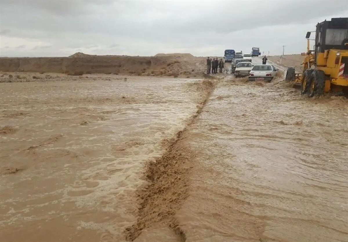 سیلاب ۱۲ محور در جنوب سیستان و بلوچستان را مسدود کرد