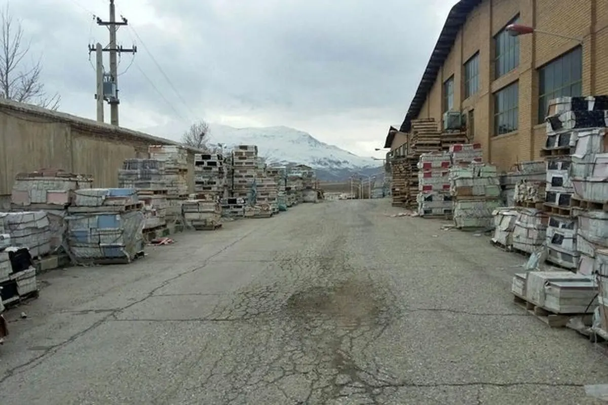 حکم توقیف اموال «سامان کاشی» اجرا نشد/کارگران به حقوق خود نرسیدند