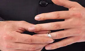 برونگرا‌ها بیشتر خیانت می‌کنند یا درونگراها؟