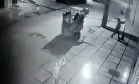 سرقت تیر چراغ برق در اهواز! + فیلم