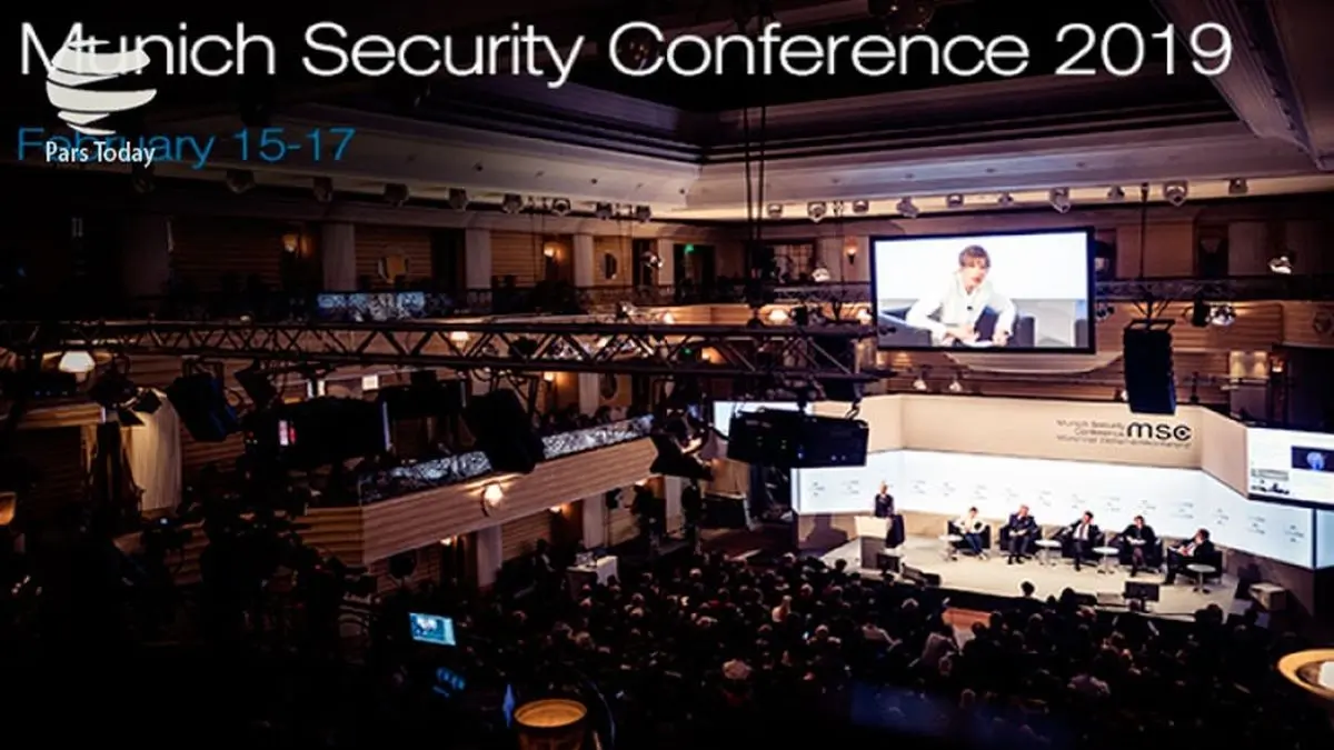 اجلاس امنیتی مونیخ/ظریف: جنگ با ایران، خودکشی خواهد بود/ برایان هوک: ایران در کانون همه چالش‌ها است!