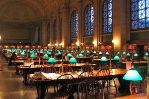 تقویم تاریخ/تأسیس کتابخانه بزرگ “هاروارد” بزرگترین کتابخانه دانشگاهی جهان