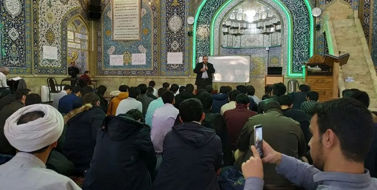 تحصن دانشجویان و اقشار مختلف مردم در مخالفت با تصویب لوایح FATF به روز دوم رسید