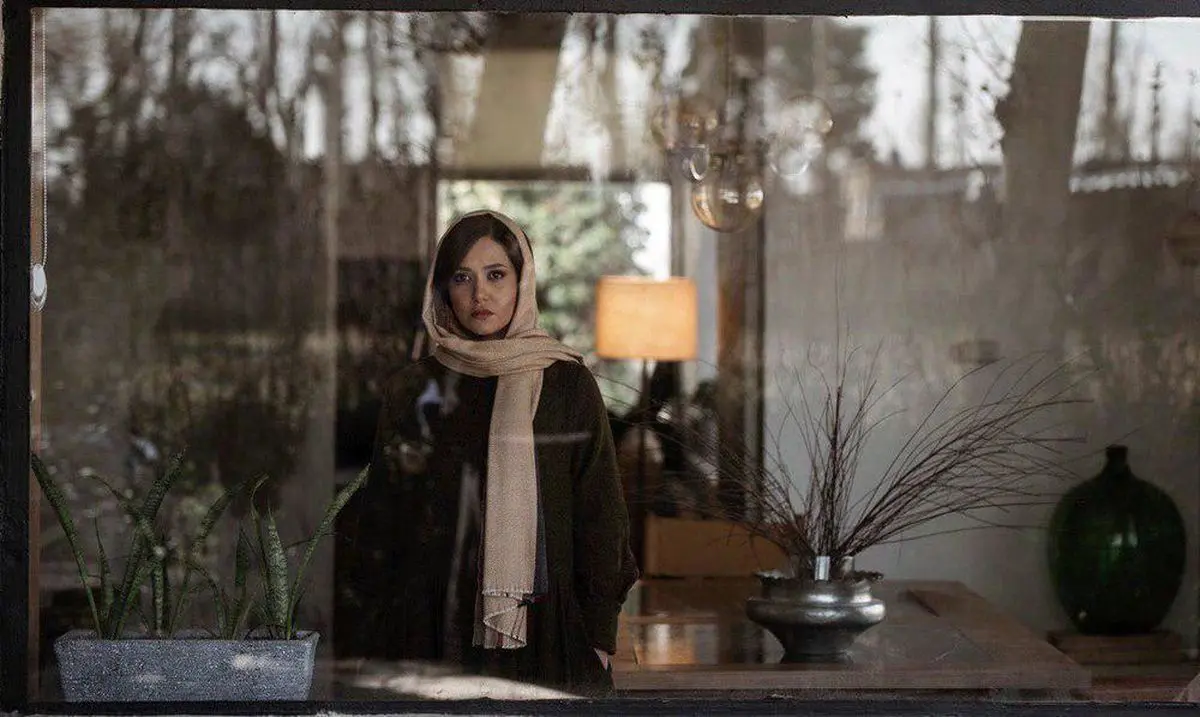 نخستین عکس از پریناز ایزدیار در فیلم «لتیان»