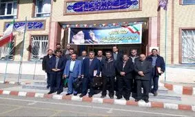 اولیای دانش‌آموزان اهری مدیر و عوامل مدرسه شدند