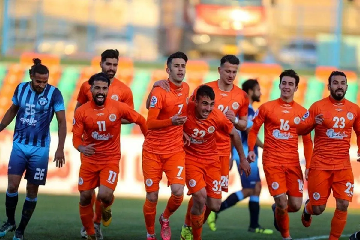 درآمد ۱۰ هزار دلاری ذوب آهن از پخش تلویزیونی