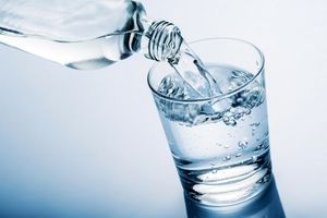 آیا مصرف آب ناشتا برای بدن مفید است؟