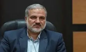 ‌هیچ‌گونه نگاه تبعیض آمیز به قوم‌ یا مذهبی را نمی‌پذیرم