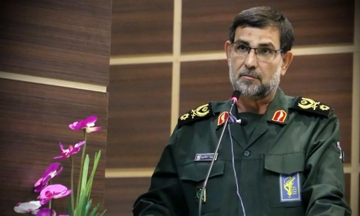 با هر کشتی که نان ساحل نشینان و صیادان را بگیرد چه چینی چه ایرانی برخورد می‌کنیم