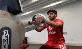 یک مرحله از یک جام، یک بازیکن در دو لباس!