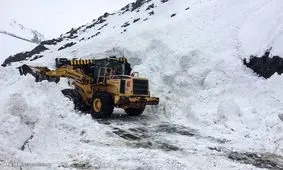 احتمال ریزش سنگ و بهمن در جاده چالوس