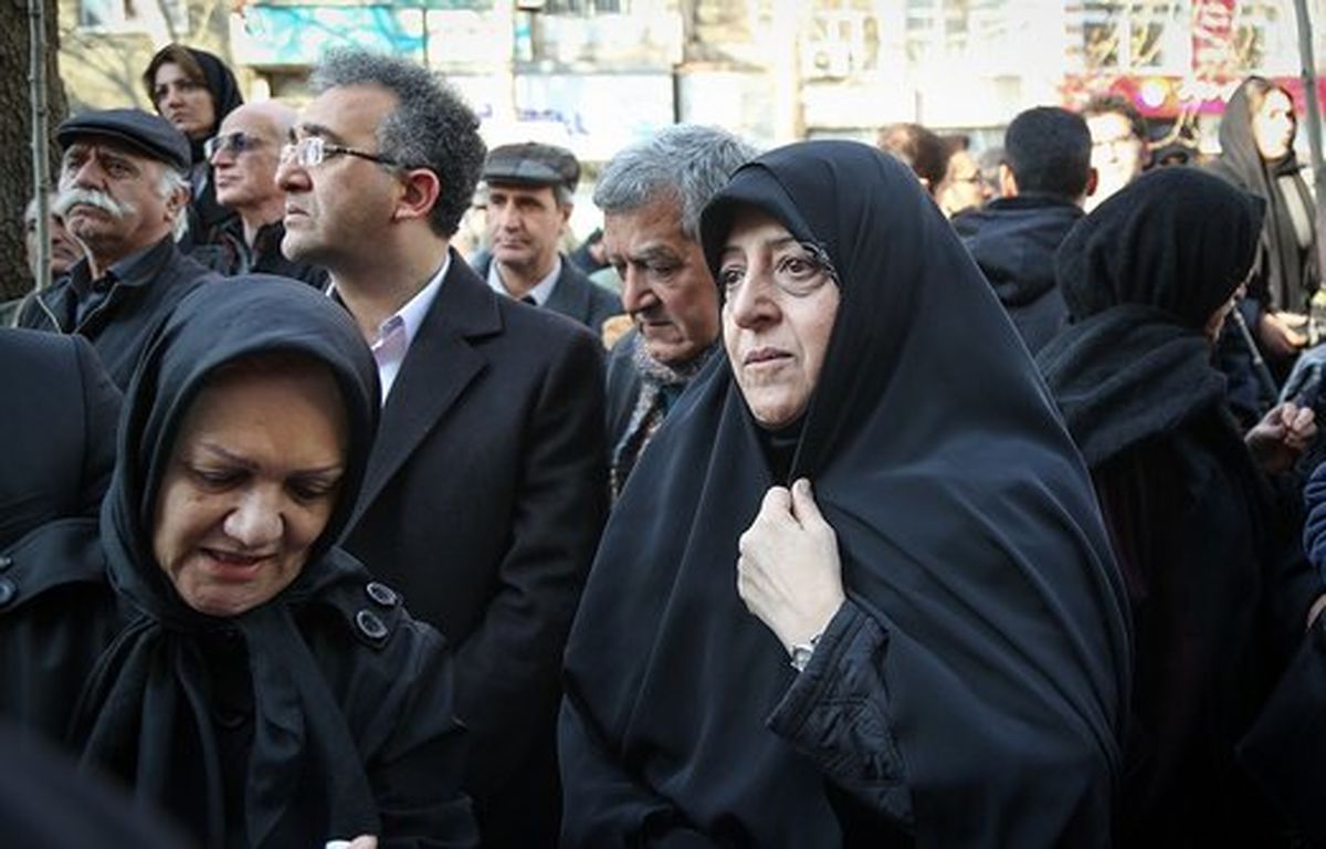 تصاویر/چهرههایی که در تشییع همسر دکتر شریعتی حضور داشتند