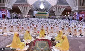 مراسم جشن تکلیف دانش آموزان دختر در حرم مطهر امام خمینی(س)+تصاویر
