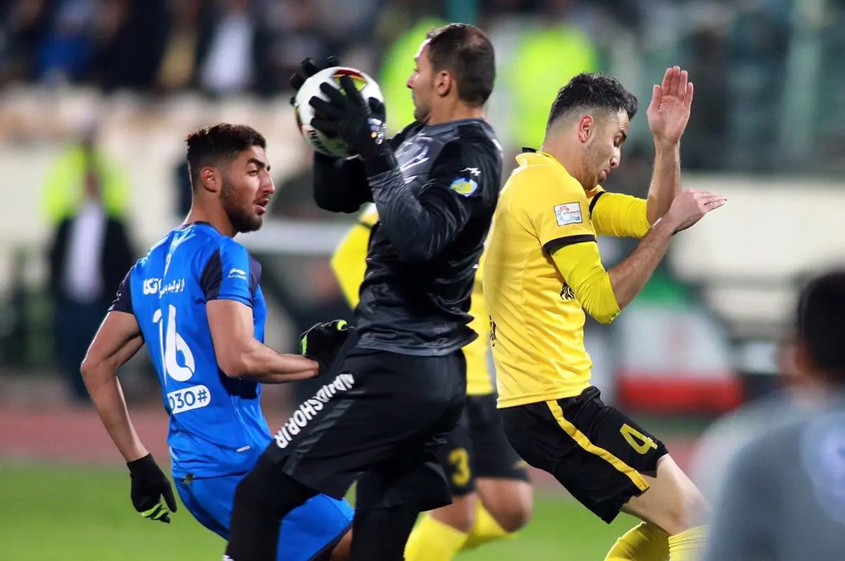 پایان نیمه اول/استقلال 2 - پارس جنوبی صفر