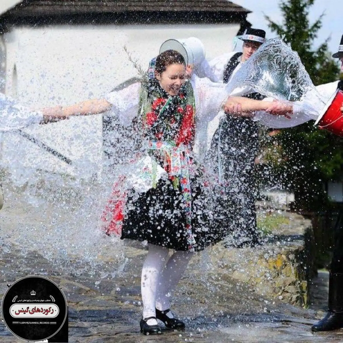 یکشنبه خیس یک مراسم باستانی