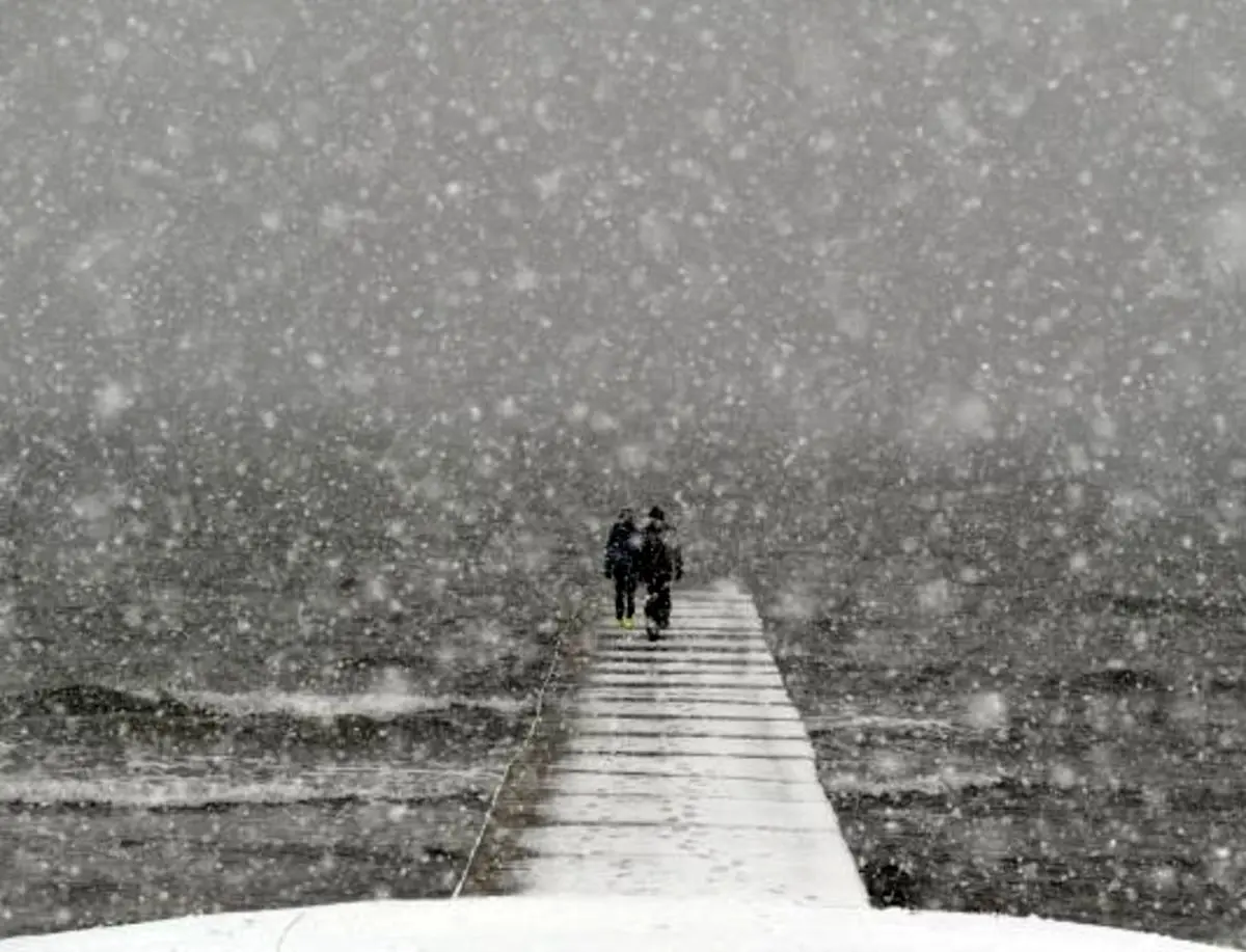 بارش شدید برف در مشهد+فیلم