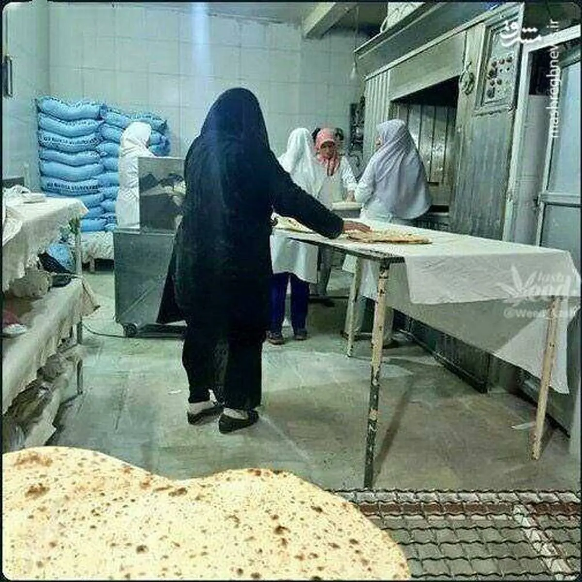 نانوایی زنانه+عکس