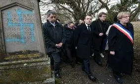 ماکرون مفهوم "یهودستیزی" را گسترش می‌دهد