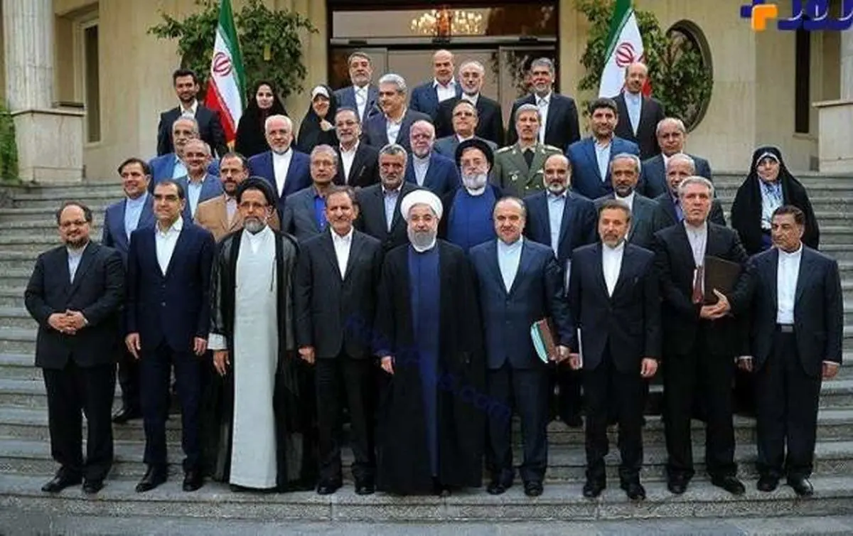 ژوله خطاب به دولتمردان:قرار نبود شما از روی طنزهای ما مملکت‌داری کنید!