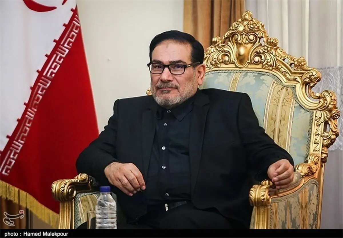 شمخانی: روش‌های متعددی برای قطع جریان نفت داریم؛ به ۹۰ درصد اهدافمان در سوریه رسیده‌ایم؛ پیام همکاری از امارات