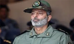 فرمانده کل ارتش از تیپ ۴۵ نیرو مخصوص نیروی زمینی بازدید کرد