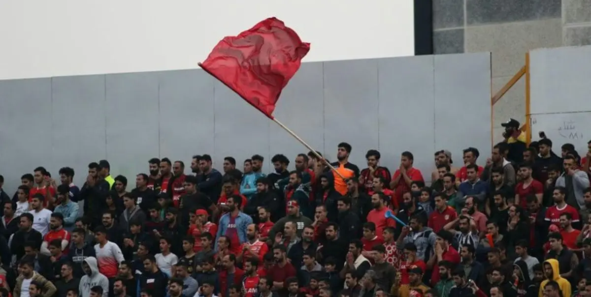 اعتراض جالب عکاسان ورزشی و رفتار جالب تماشاگران شمالی و جنوبی