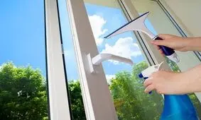 روش‌های پاک و تمیزکردن شیشه‌های منزل