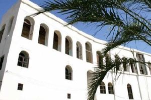 ادارات دولتی بناهای تاریخی بوشهر را قبضه کرده اند