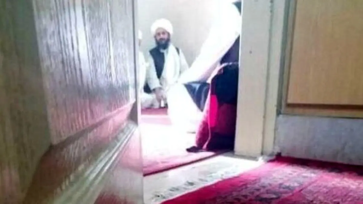 خلیل‌زاد و ملّا برادر برای نخستین بار در قطر دیدار کردند