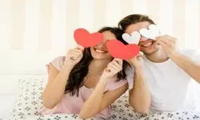 12 راز با سیاست زنانه برای جذب همسر