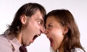 در برابر همسری که ساز مخالف می زند چه واکنشی داشته باشیم؟