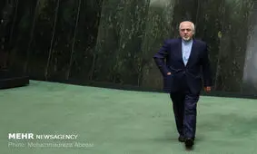۱۳۵ نماینده خواستار مخالفت روحانی با استعفای ظریف شدند