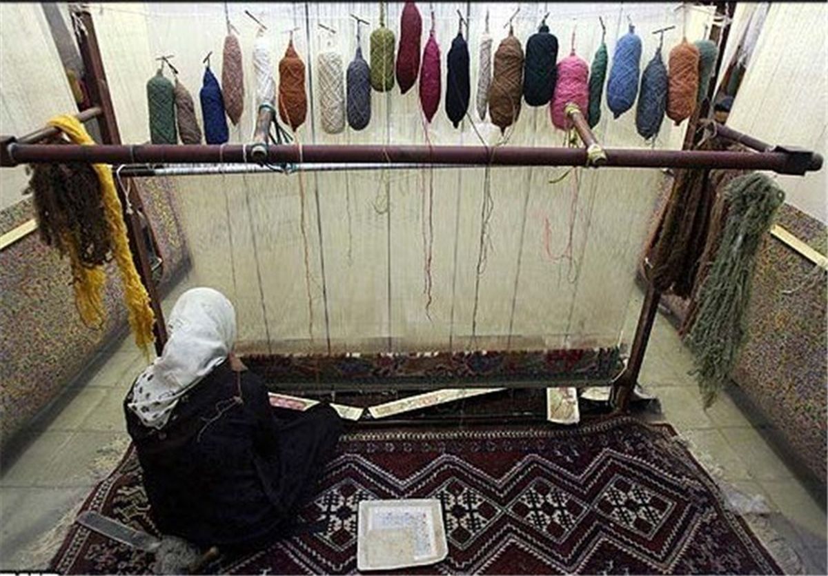 ۷۰۰۰ بافنده در رشتههای "بافتههای داری" گرمی مشغول به فعالیت هستند