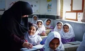 مدارس تهران تعطیل نیست