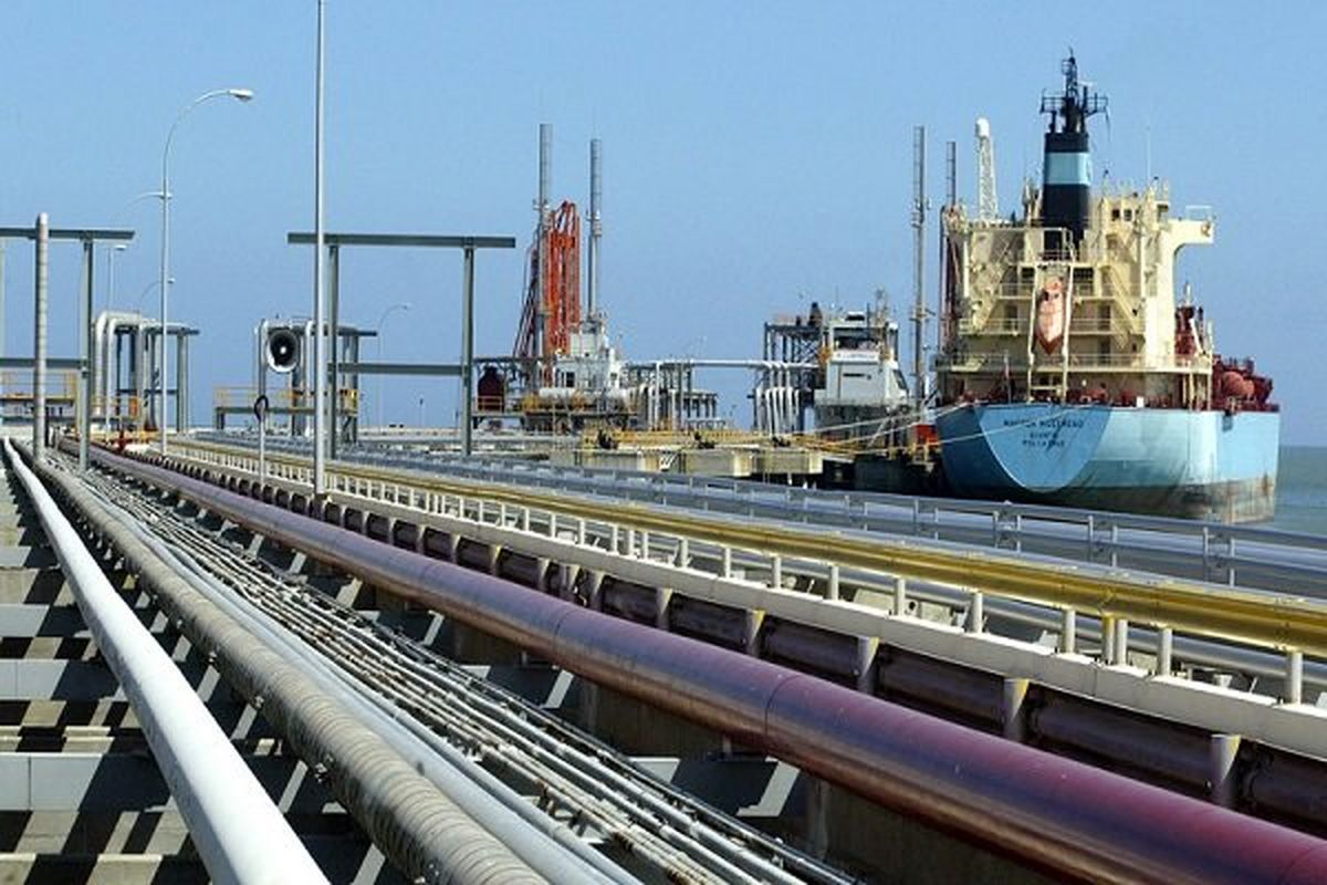 نیم میلیارد دلار نفت تحریمشده ونزوئلا روی دریا سرگردان است