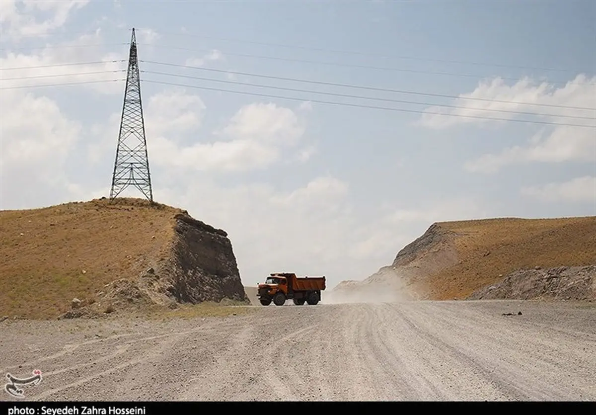 تاکید استاندار تهران بر بهره‌برداری از پروژه آزادراه تهران ـ شمال