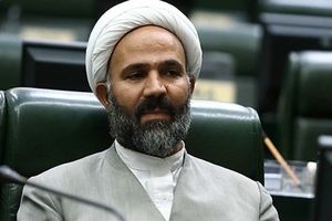 پژمانفر: آقای لاریجانی به دلیل عدم رعایت آیین نامه کفاره بدهید