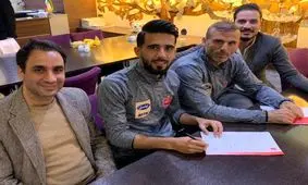هافبک پرسپولیس قراردادش را تمدید کرد