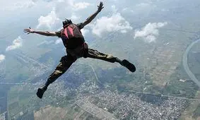 چتر باز نشد، چترباز جان خود را از دست داد