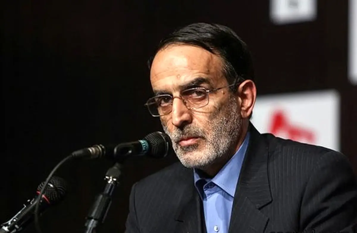 کریمی قدوسی حتی نمی داند مجلس چند نماینده دارد!/شیرینی برای استعفای ظریف نبود،برای ولادت حضرت زهرا بود