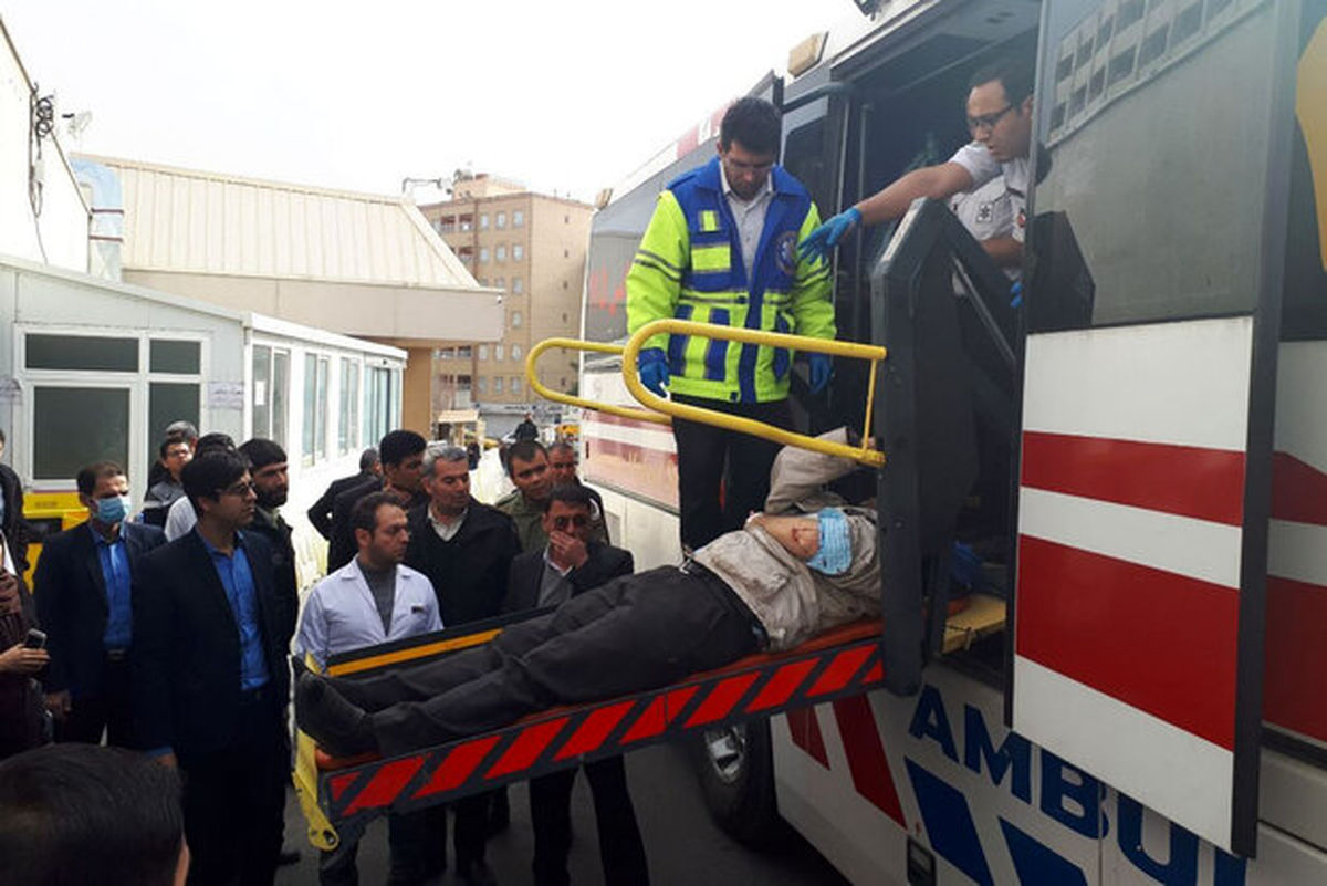 انتقال مصدومان واژگونی اتوبوس به بیمارستانهای قم/ اسامی مصدومان
