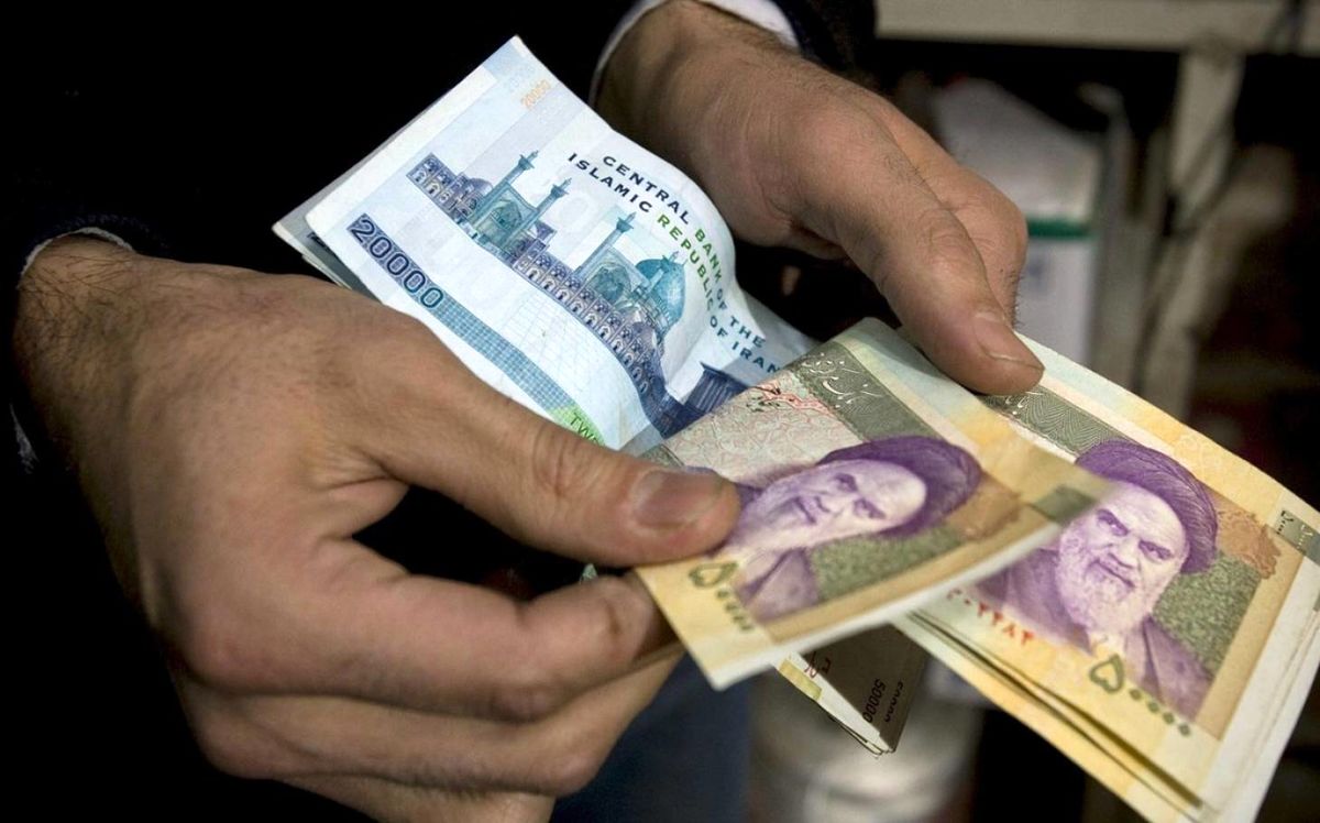 حقوق کارکنان و بازنشستگان ۴۰۰ هزار تومان افزایش پیدا میکند