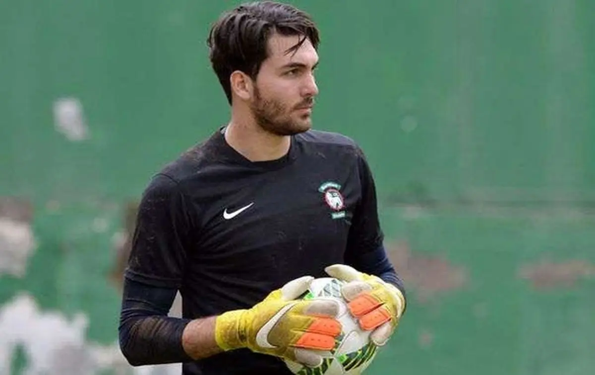 منشا و حقیقی از فعالیت فوتبالی محروم شدند