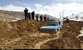 برف راه ارتباطی ۴۰ روستای کهگیلویه و بویراحمد را قطع کرد
