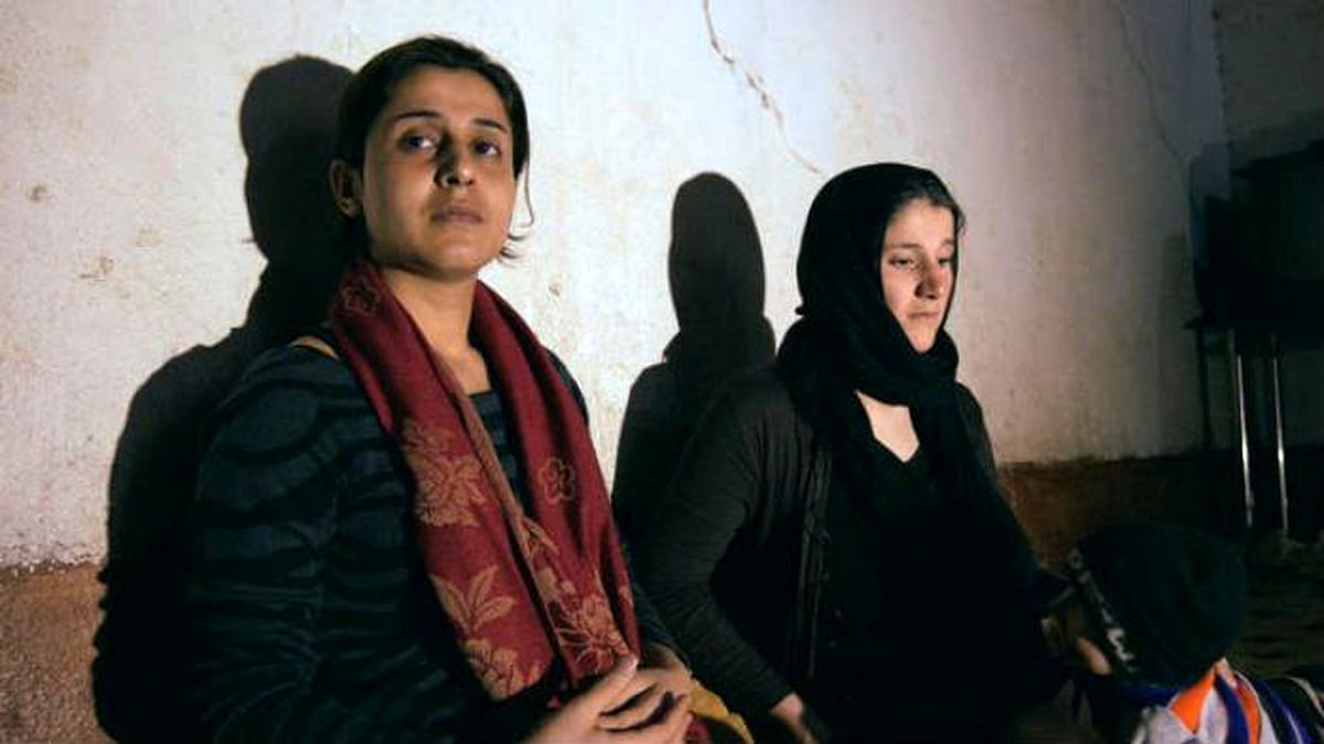 بردگی دختر ۱۰ ساله ایزدی از تجاوزهای دسته جمعی تا خوردن فضولات حیوانی! + تصاویر