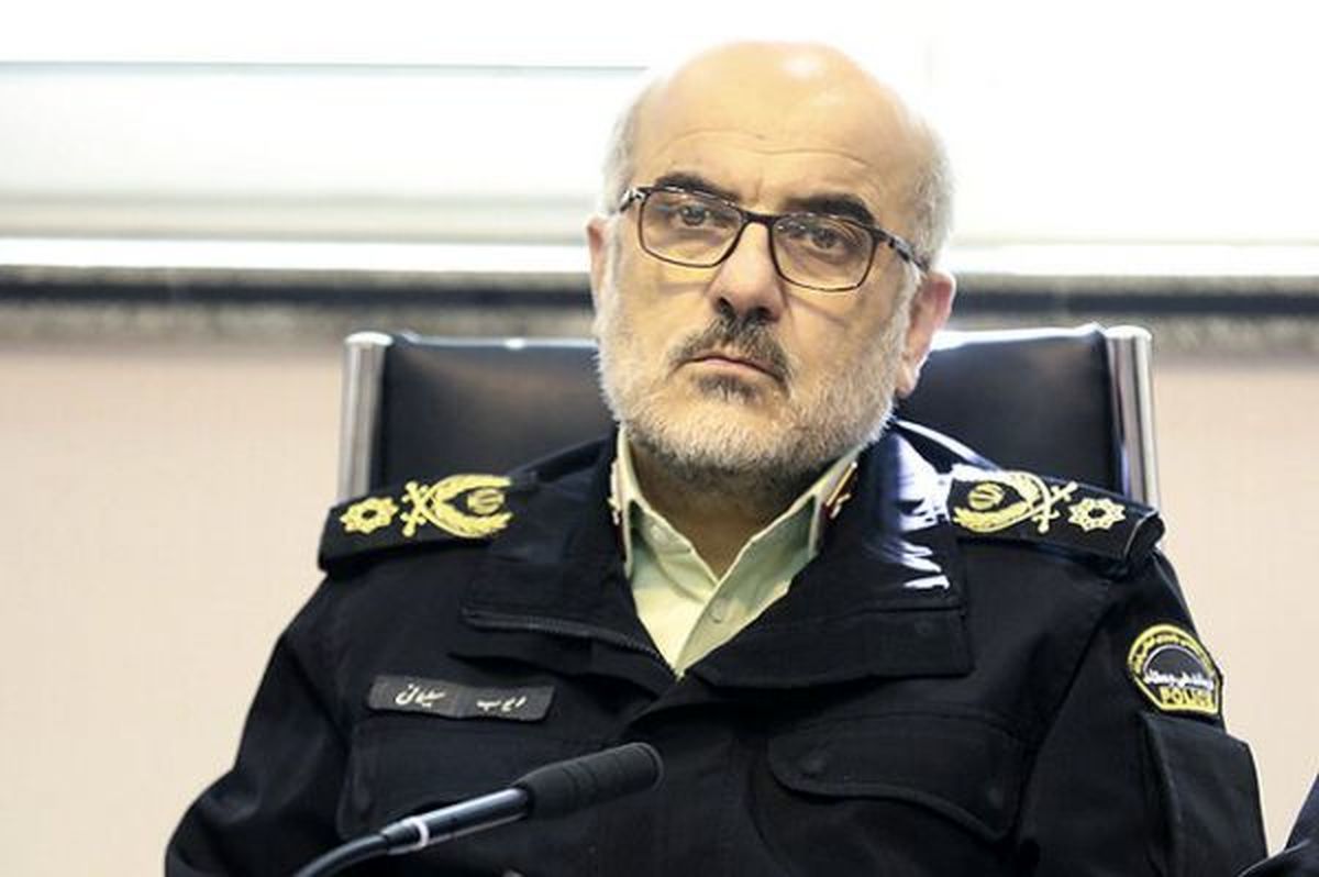 افرادی که از انقلاب شکست خوردند، میخواهند به پلیس انقلاب آسیب برسانند/ باید تمام خودروها مجهز به ردیاب شوند