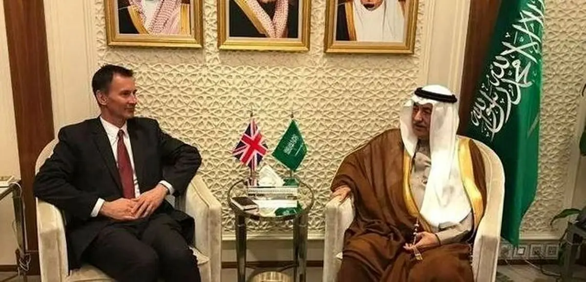 مذاکرات وزیر خارجه انگلیس با مقامات سعودی و منصور هادی درباره یمن و حقوق بشر