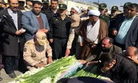 پیکر مطهر ۲ شهید مرزبانی وارد فرودگاه مشهد شد