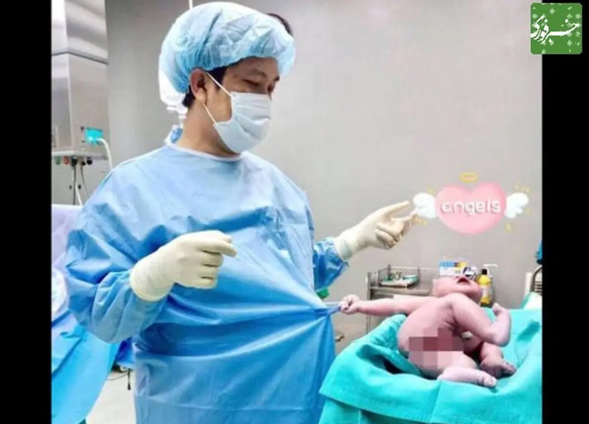 بازیگوشی نوزاد تازه متولد شده با خانم دکتر+ عکس